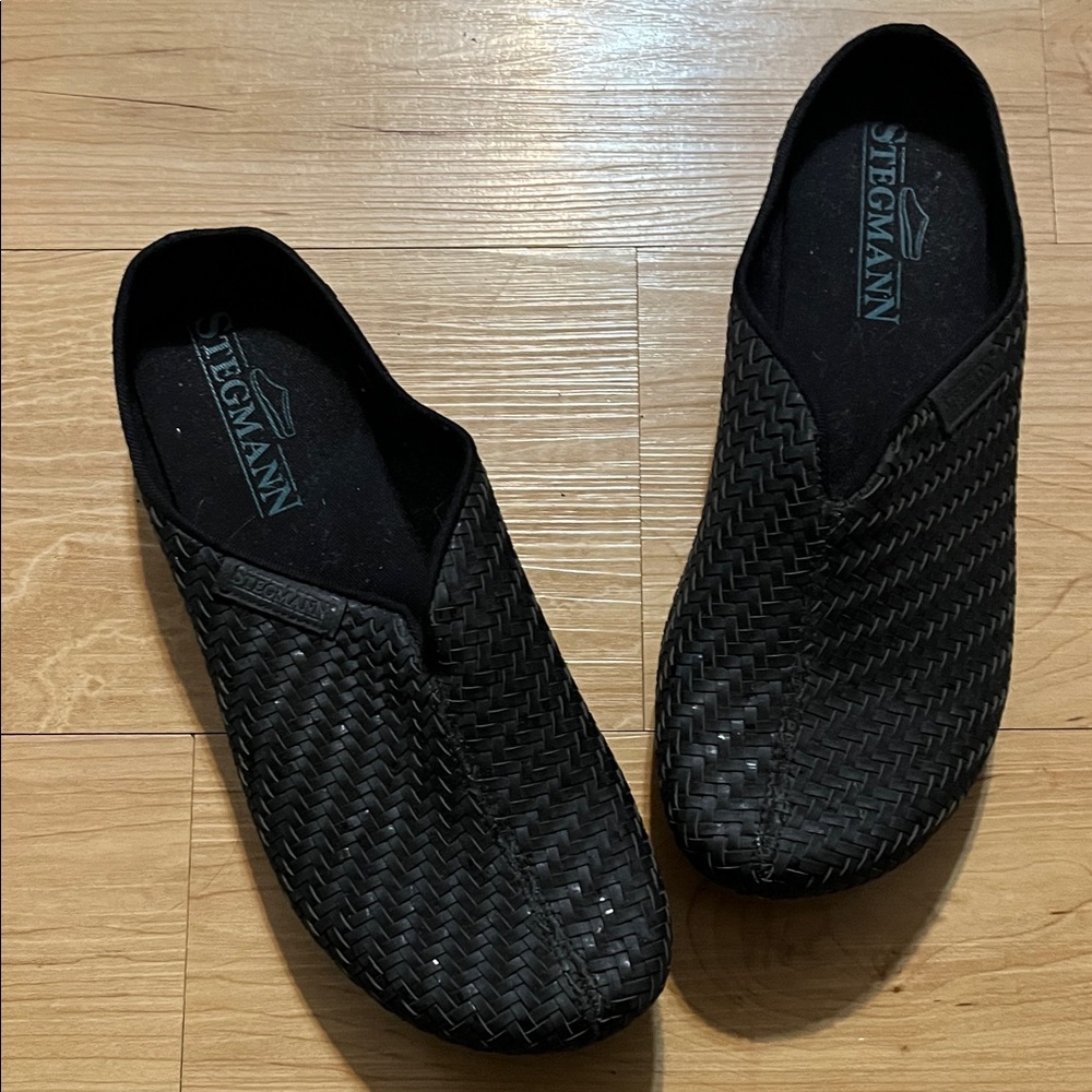 Classic and comfortable Stegmann Black Clogs